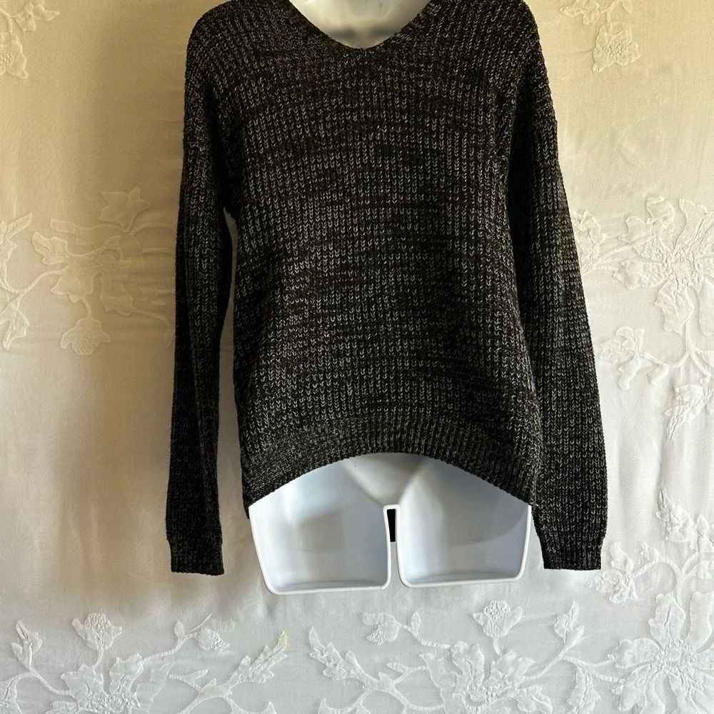 So Women’s Black V-Neck Relaxed Fit, Goth,Grunge,Cozy